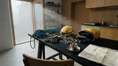 Veryovkina, la grotta più profonda del mondo: cosa significa scendere a 2.212 metri