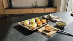 Kaki-Camembert-Häppchen aus dem Ofen: das Fingerfood, das als Erstes weg ist