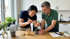 Stecklinge mit Honig bewurzeln: so klappt’s mit Honigwasser und Direktmethode